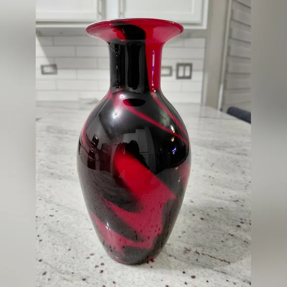 Vintage 1950s Murano Hand-Blown Red & Black Art Glass Vase – 9.5